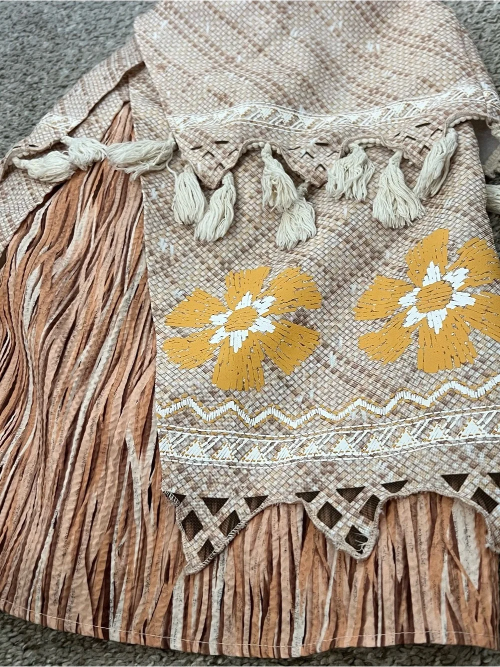 Disney Store Moana Beige Skirt with Mustard Floral Embroidery and Tassels Sz 5 - Picture 2 of 5